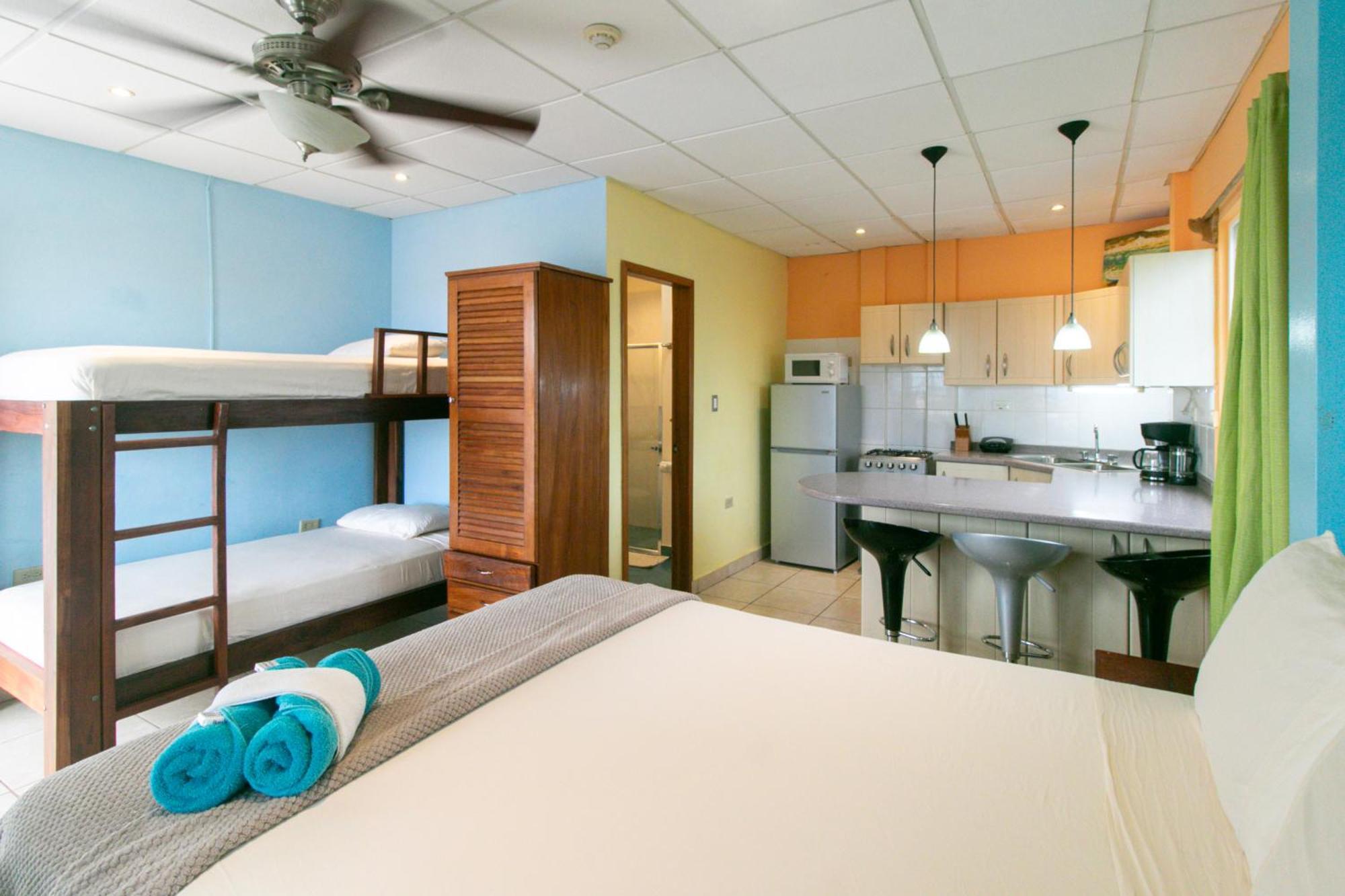 Aqua Point Condos Rentals Bocas del Toro Eksteriør billede